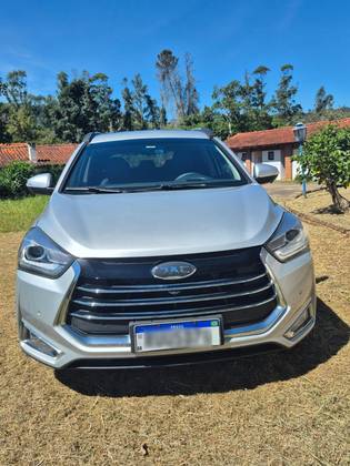 JAC T40 1.6 16V GASOLINA PLUS 4P CVT
